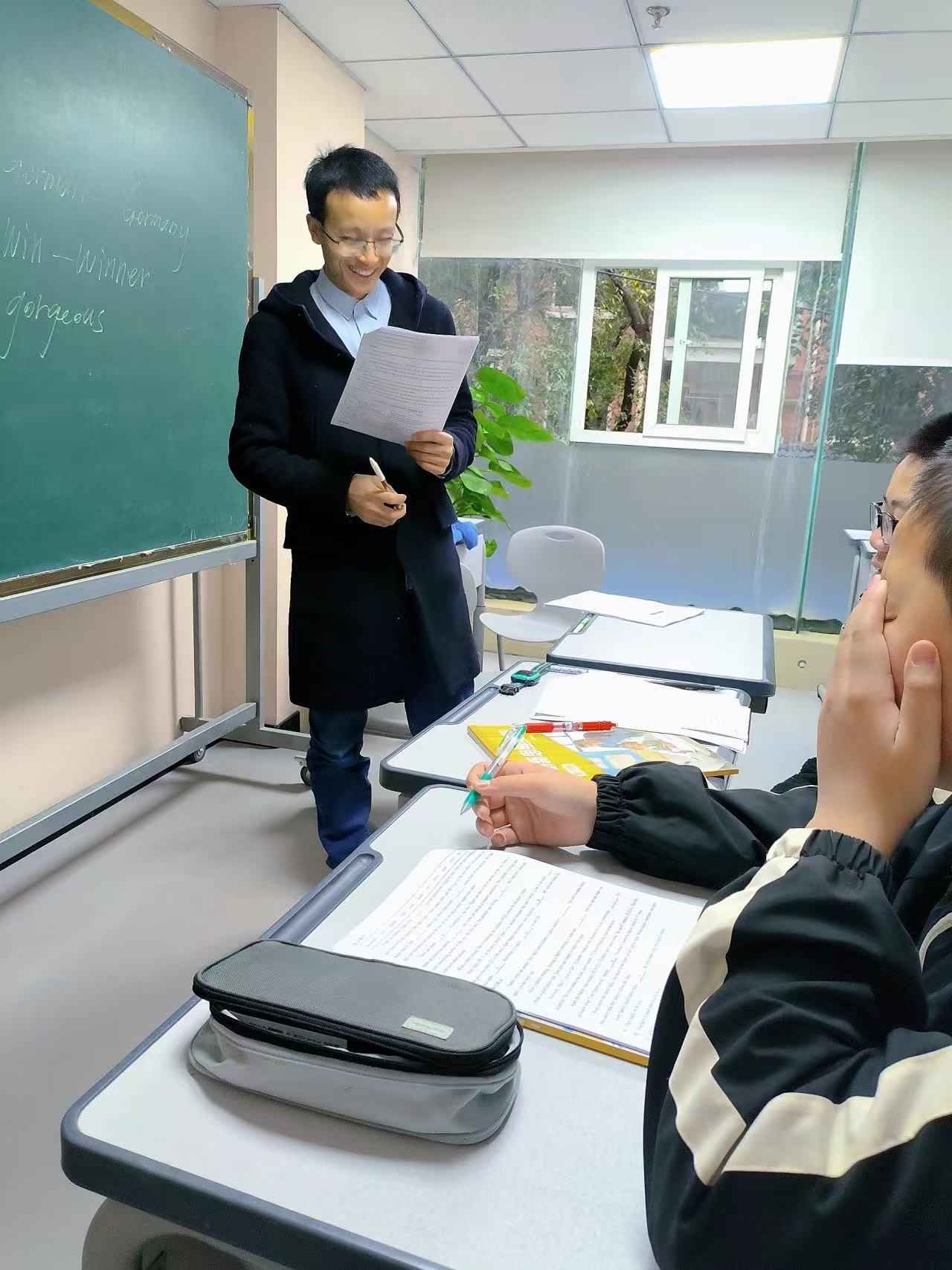 ee7583fad2a5359ff5d7e98899cb1be.jpg